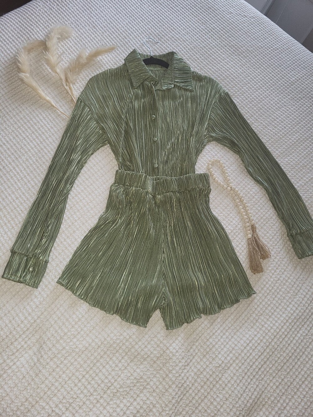 Pleated Sage Green 2 Pcs Lounge Set V-Neck Botton Down Blouse & Shorts Sz. Small